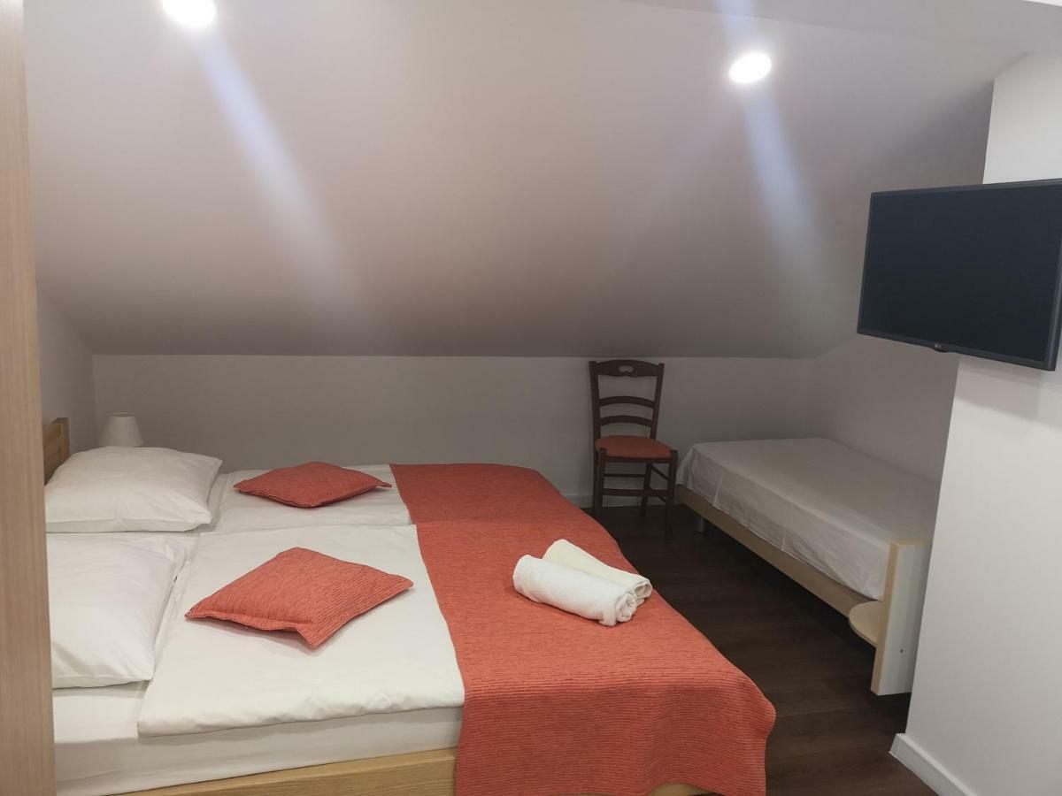 Rooms Vukusic Rab Town Dış mekan fotoğraf