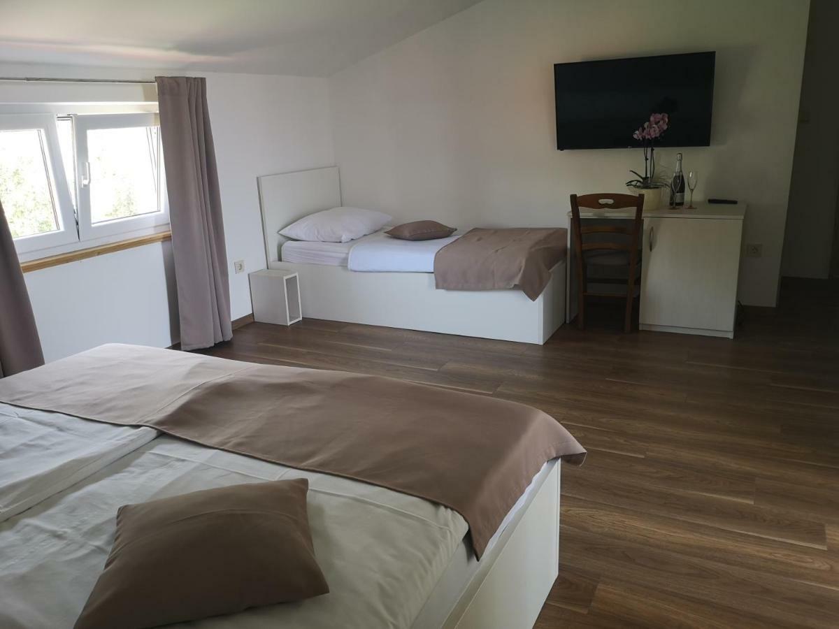 Rooms Vukusic Rab Town Dış mekan fotoğraf